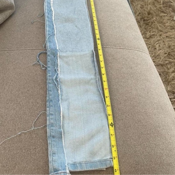 MADE BY RHIYAN
FLARE/ FITTED Stacked jeans - Picture 4 of 4